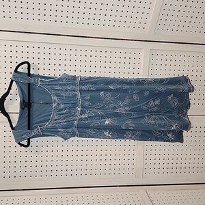 BCBG MaxAzria Size Large Floral Embroidery Dress Blue Sleeveless NEW